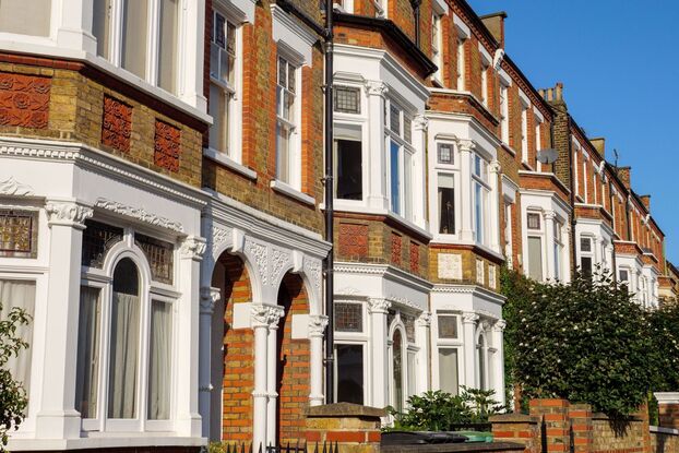 Will mortgage rates continue to fall? A guide for buyers and homeowners