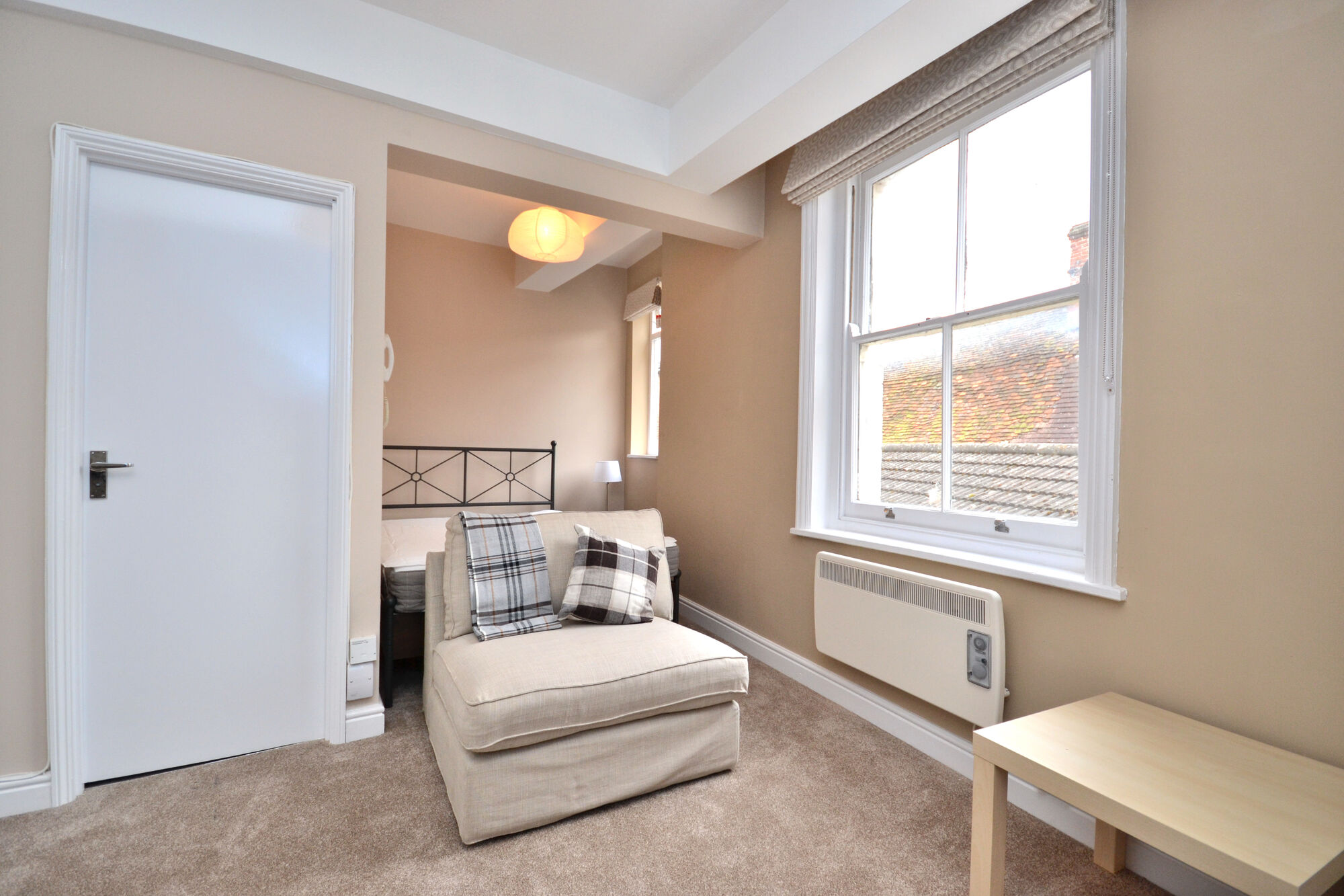 1 bedroom  flat to rent, Available from 06/05/2024 King Street, Saffron Walden, CB10, main image