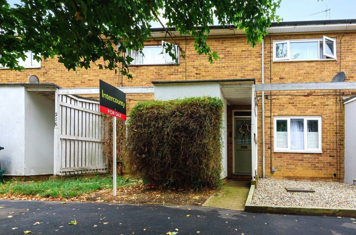 2 bedroom mid terraced house for sale Little Brays, Harlow, CM18, main image