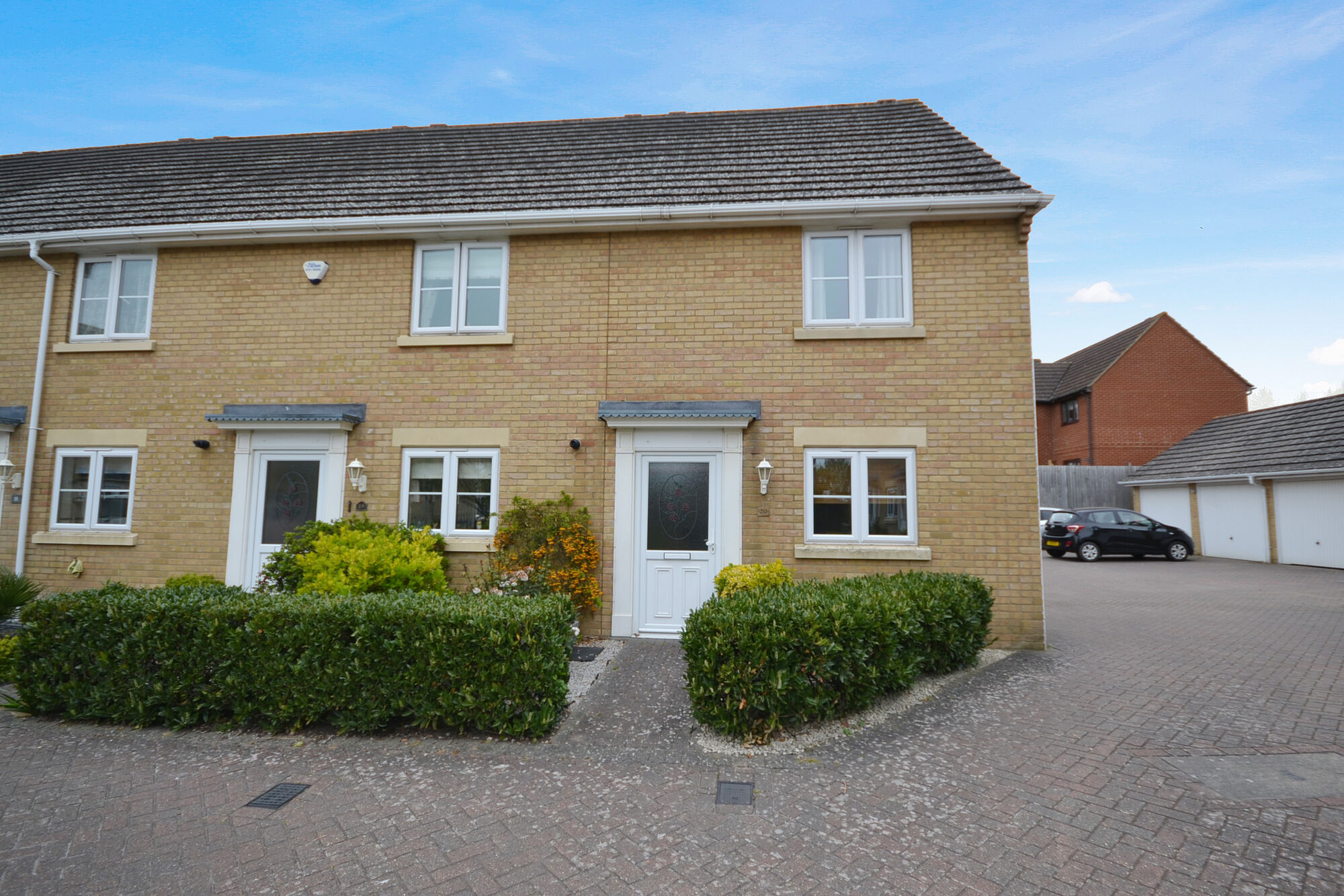 2 bedroom  house to rent, Available now Maple Way, Dunmow, CM6, main image