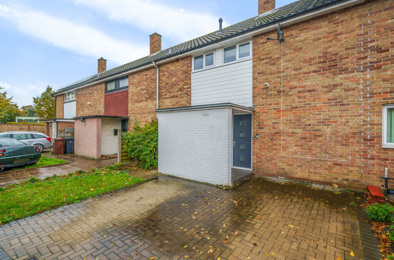 2 bedroom mid terraced house for sale Purford Green, Harlow, CM18, main image