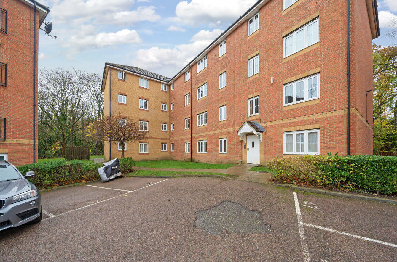 1 bedroom  flat for sale Bromley Close, East Road, CM20, main image