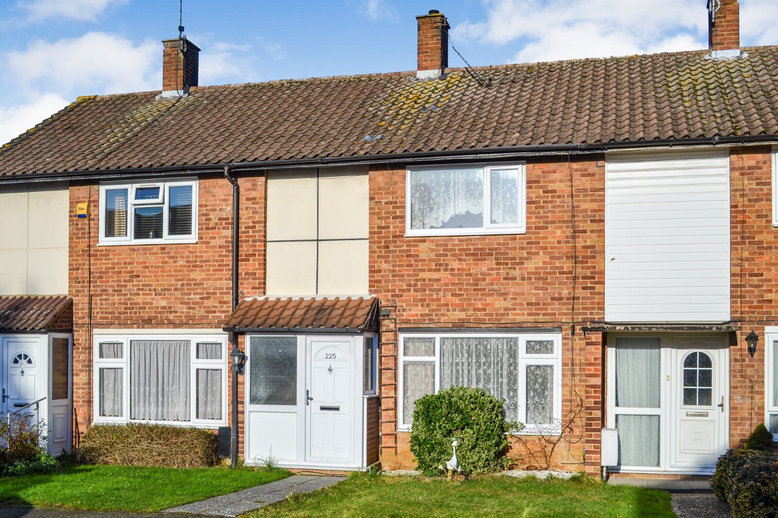 2 bedroom mid terraced house for sale Halling Hill, Harlow, CM20, main image