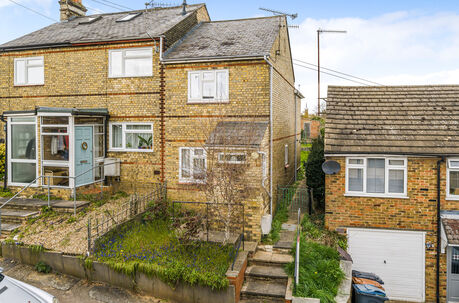 2 bedroom end terraced house for sale