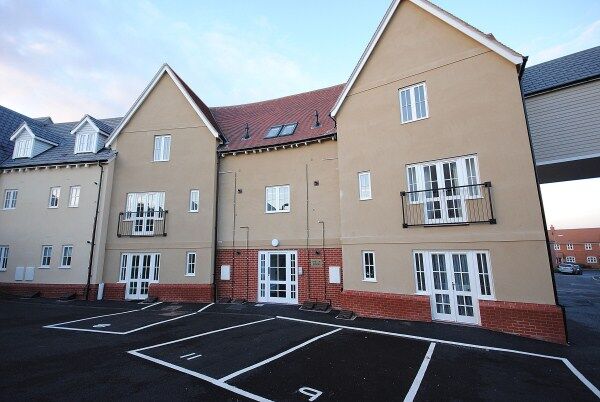 2 bedroom  flat to rent, Available from 11/07/2024 Breton House, CM6, main image