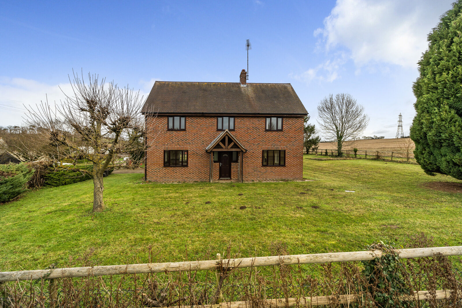 4 bedroom detached house to rent, Available now Walden Road, Little Chesterford, CB10, main image