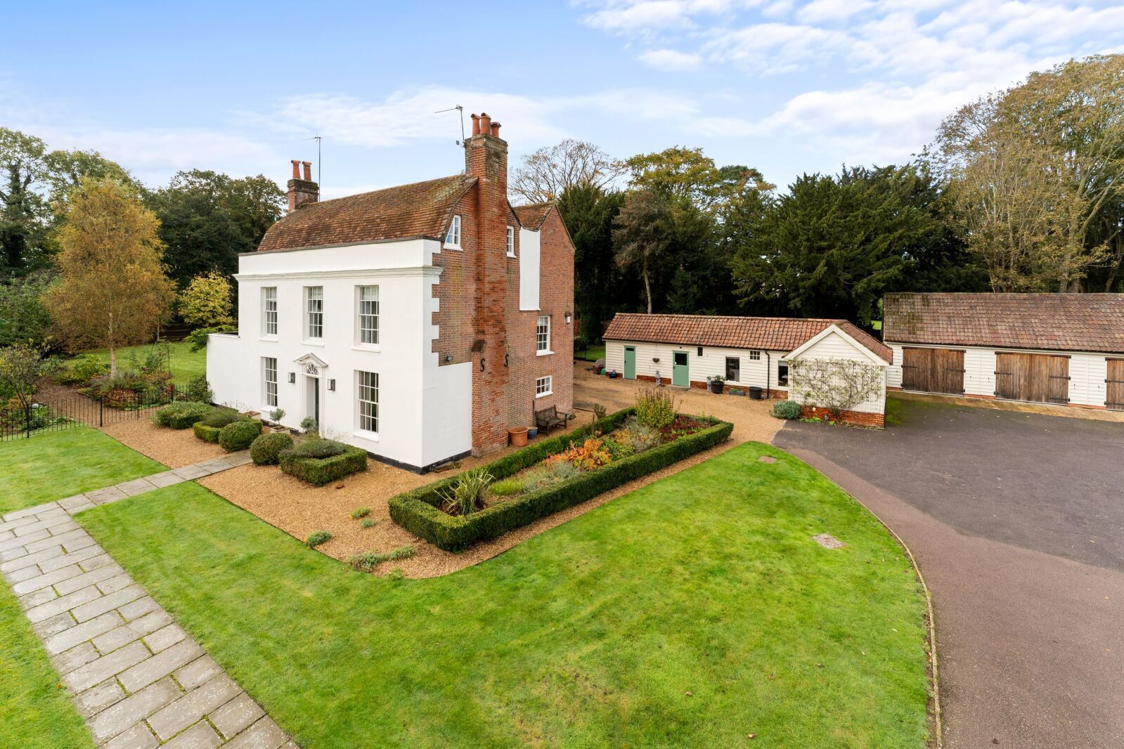 8 bedroom detached house for sale Silver Street, Stansted, CM24, main image