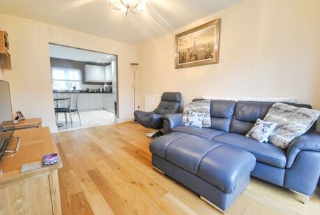 2 bedroom  flat to rent, Available from 30/03/2024