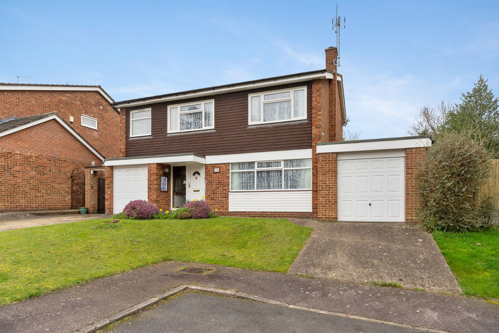 4 bedroom detached house for sale Meadowcroft, Stansted, CM24, main image