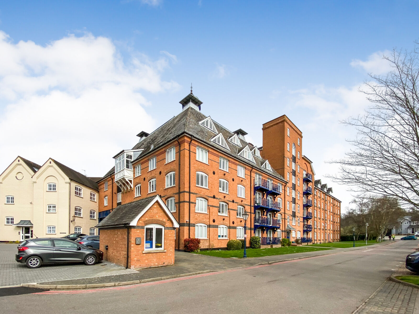 1 bedroom  property to rent, Available from 14/05/2024 Waterside Place, Sawbridgeworth, CM21, main image