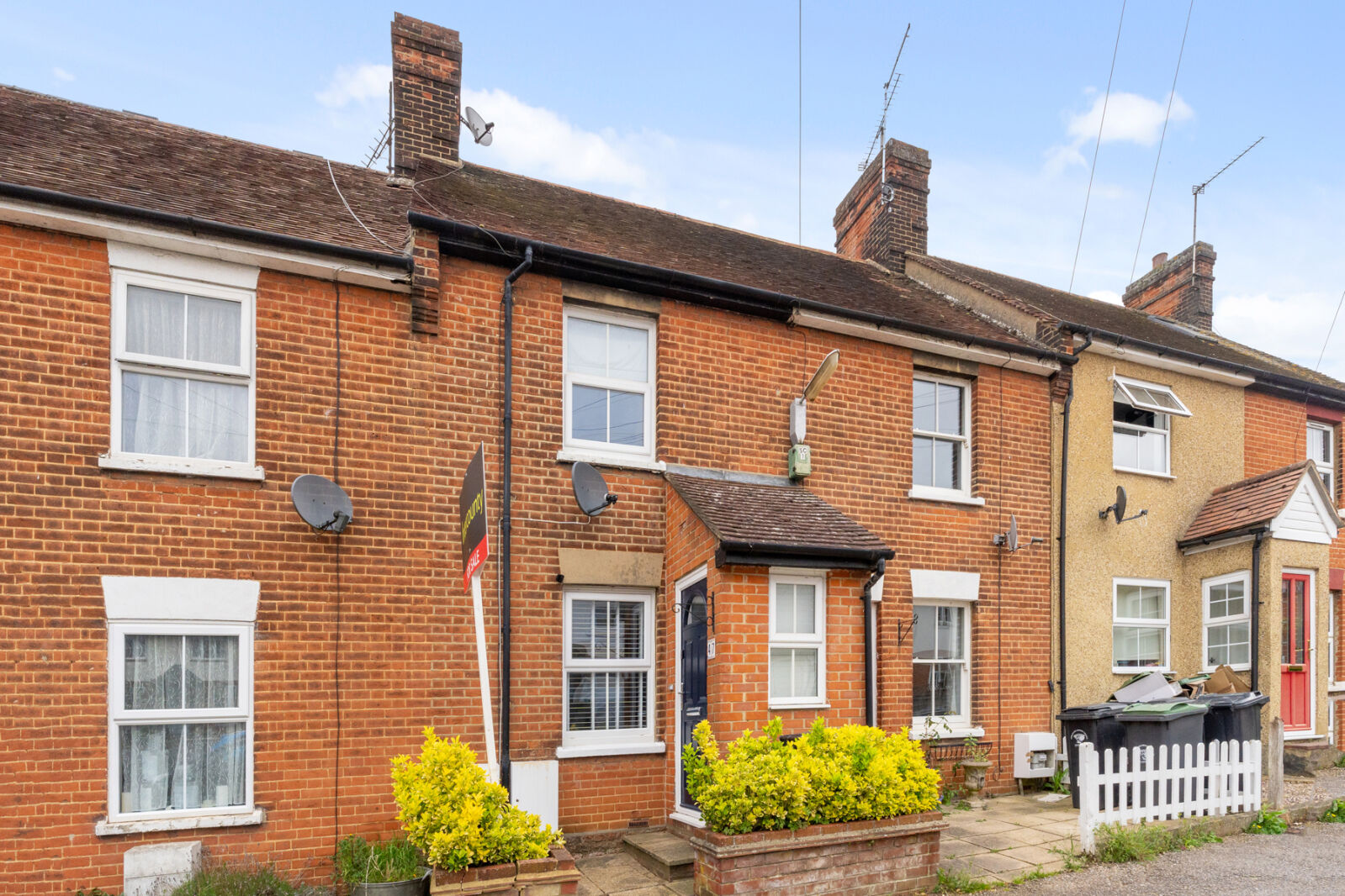 2 bedroom mid terraced house for sale Stoney Common, Stansted, CM24, main image