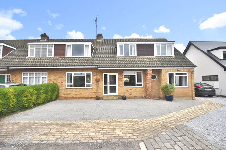4 bedroom semi detached house to rent, Available from 30/04/2024