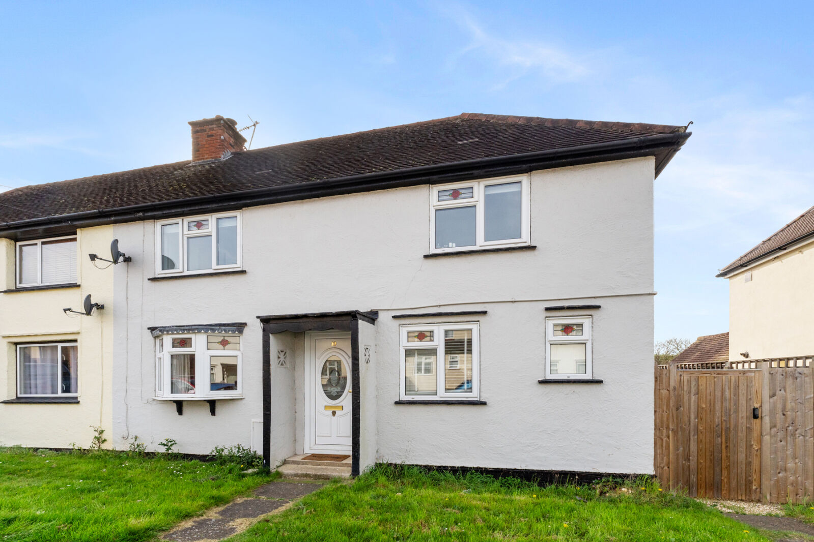3 bedroom semi detached house for sale Stoneyfield Drive, Stansted, CM24, main image